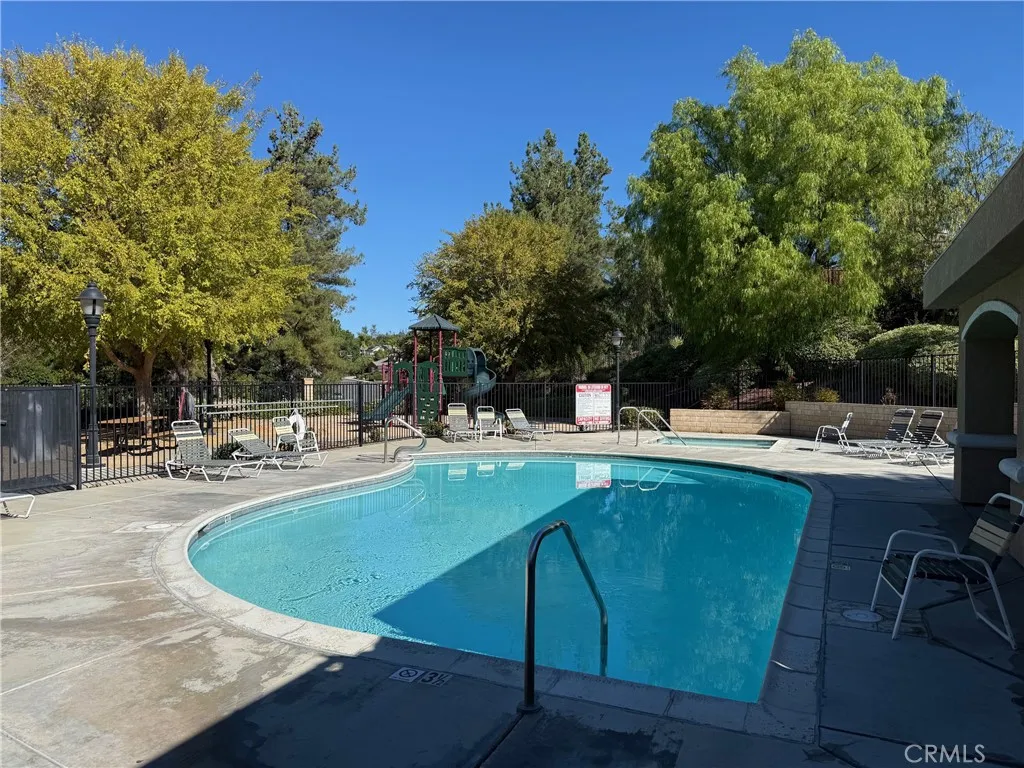 42156 Chestnut Drive, Temecula, California 92591 home-pic-31